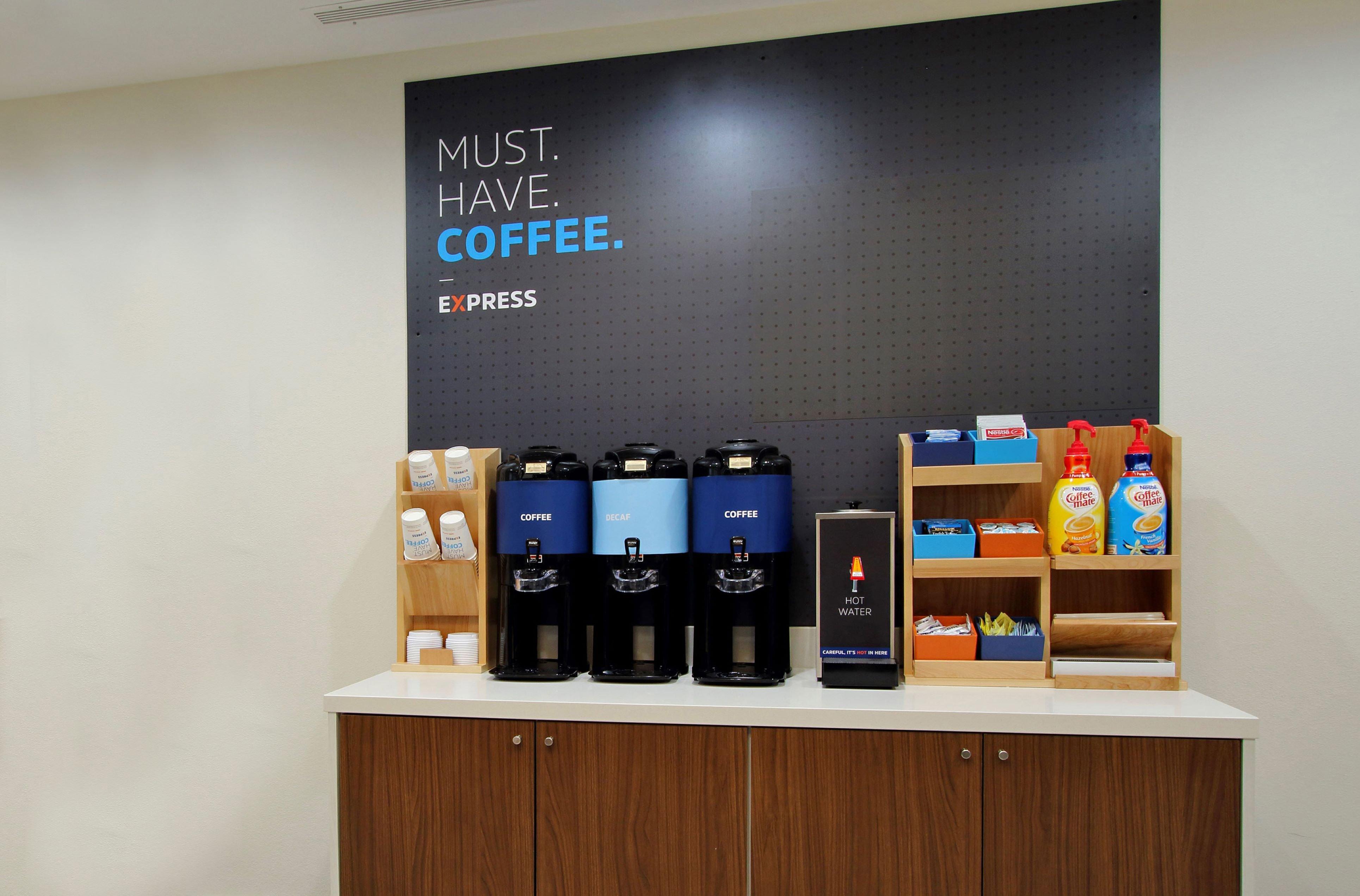 Express & North By Ihg Hotel 2*