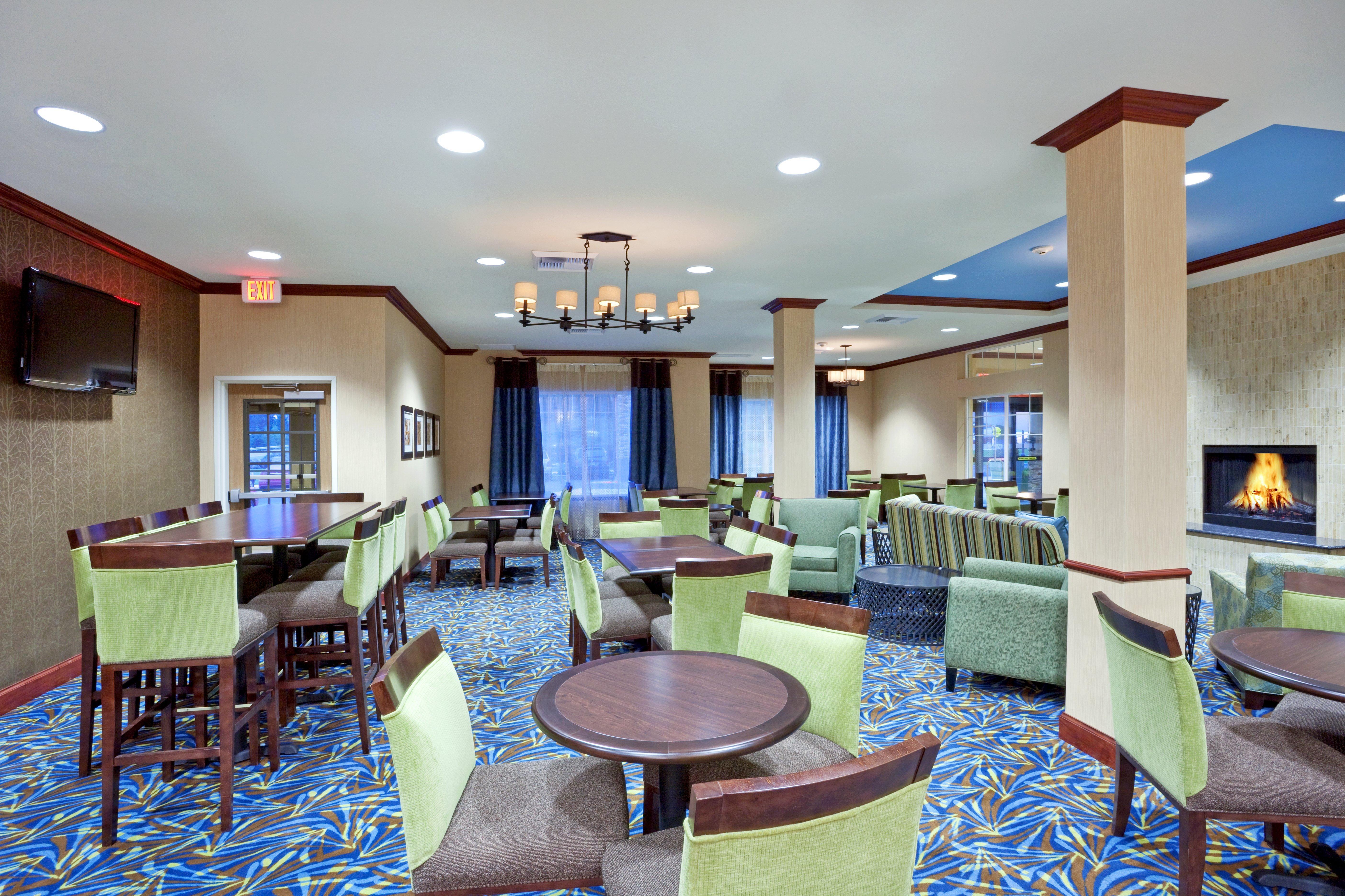 Express & North By Ihg Hotel 2*