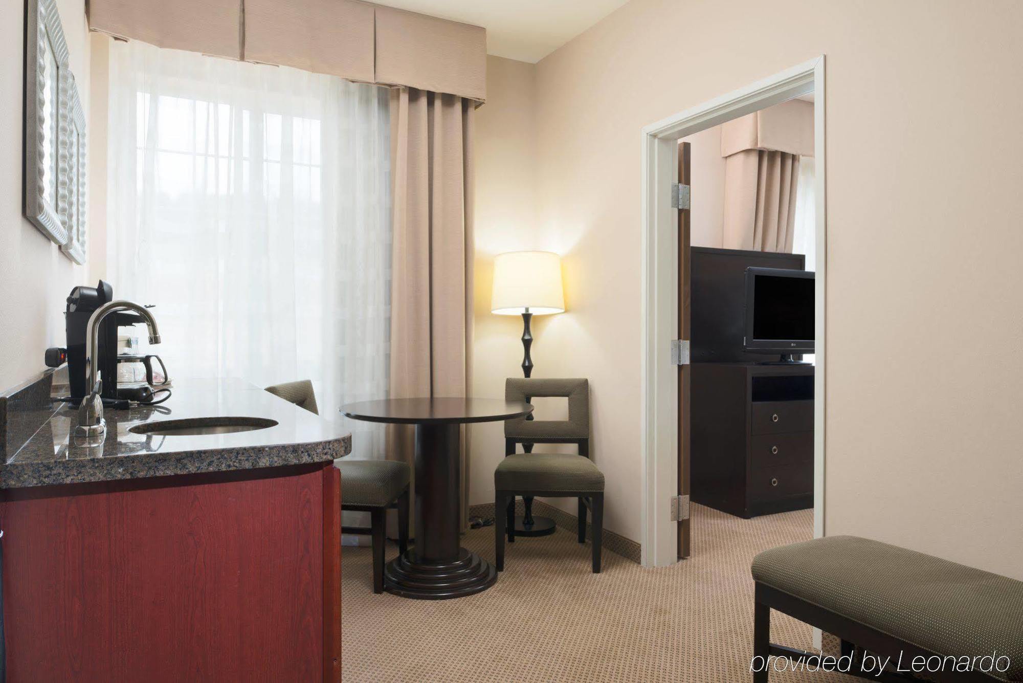 Express & North By Ihg 2* Sequim