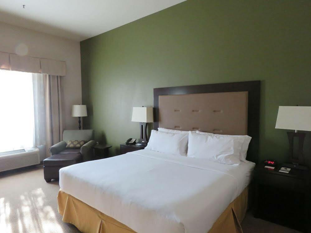 Express & North By Ihg Hotel Sequim
